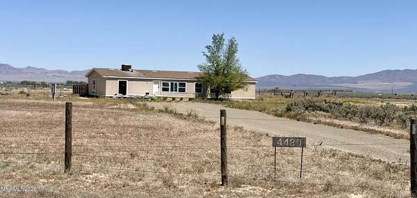 9 Acres of Land with Home for Sale in Winnemucca, Nevada