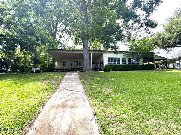 1.86 Acres of Land with Home for Sale in Ferriday, Louisiana