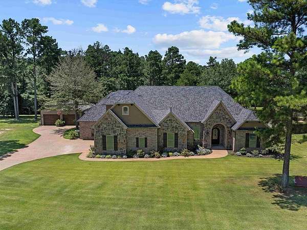 2 Acres of Land with Home for Sale in Kilgore, Texas