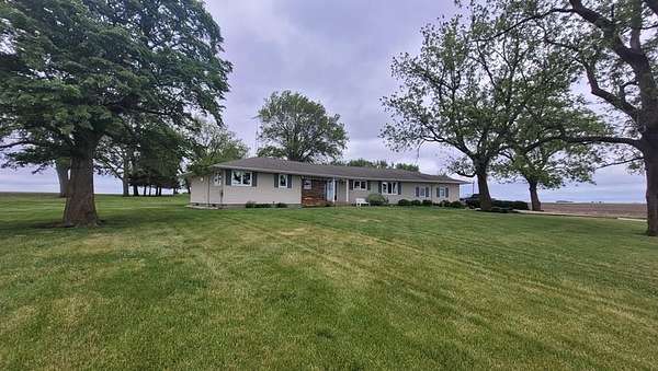 5 Acres of Improved Residential Land for Sale in Paton, Iowa