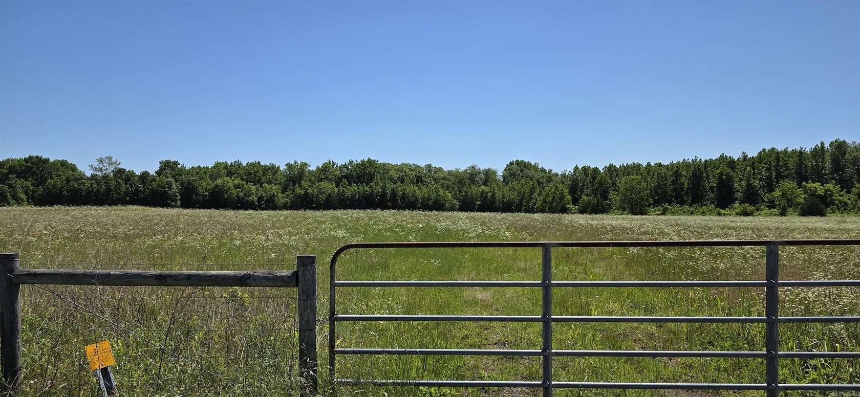 77 Acres of Recreational & Residential Land for Sale in Romance, Arkansas