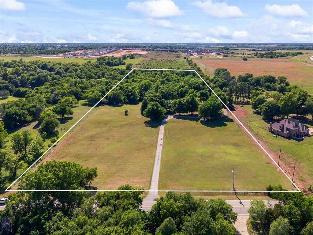 12 Acres of Land with Home for Sale in Oklahoma City, Oklahoma