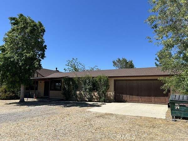 2.5 Acres of Land with Home for Sale in Lancaster, California