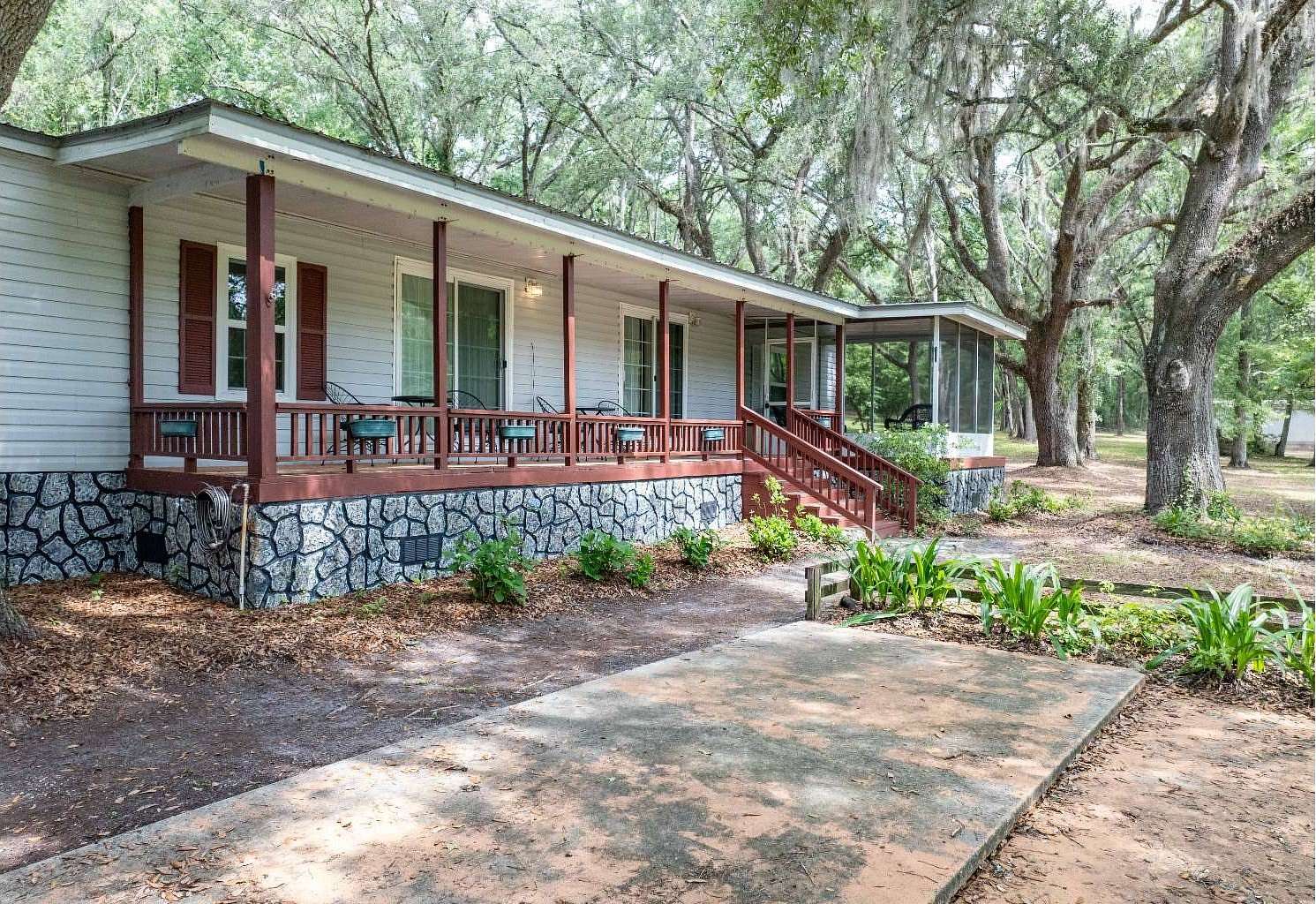 5.12 Acres of Land with Home for Sale in Lake City, Florida