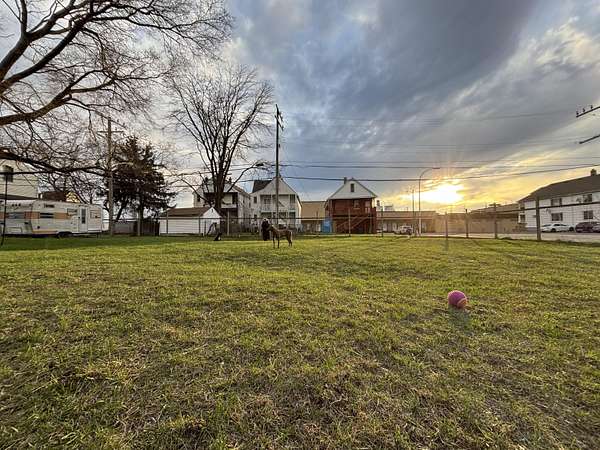 0.3 Acres of Land for Sale in Hamtramck, Michigan