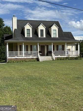 2.64 Acres of Land with Home for Sale in Concord, Georgia