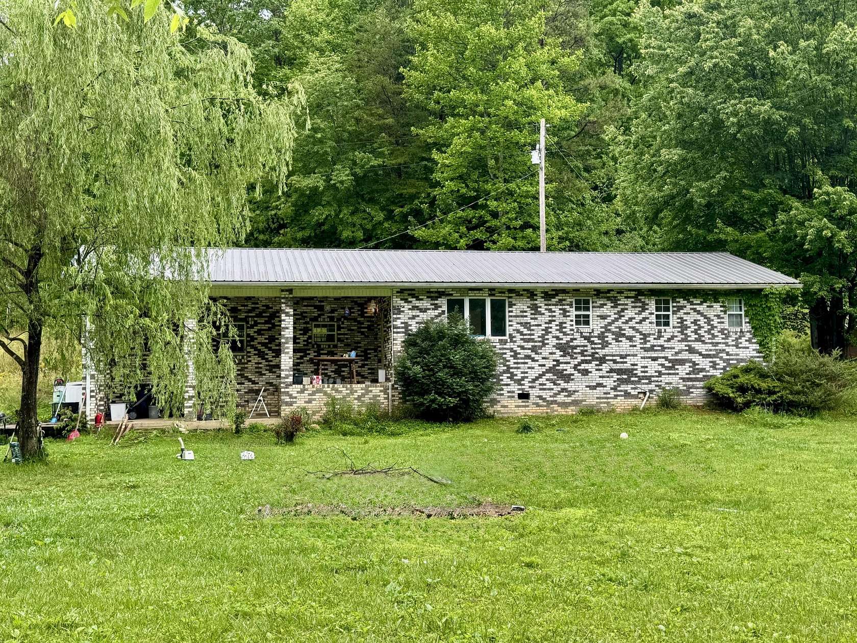 15 Acres of Recreational Land with Home for Sale in Tyner, Kentucky