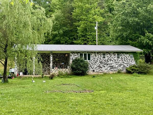 15 Acres of Recreational Land with Home for Sale in Tyner, Kentucky