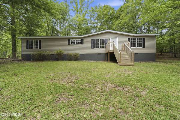 5.8 Acres of Improved Residential Land for Sale in Eatonton, Georgia