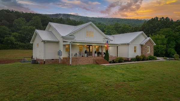 18 Acres of Recreational Land with Home for Sale in Whitwell, Tennessee