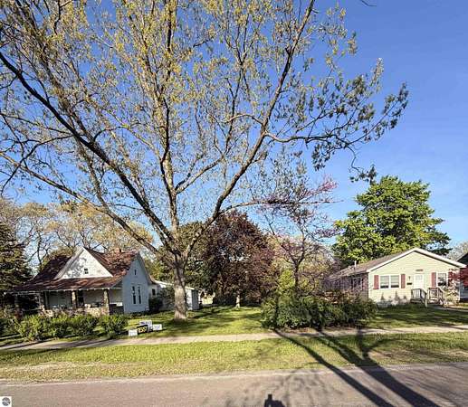 0.13 Acres of Residential Land for Sale in Traverse City, Michigan