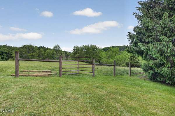 9.53 Acres of Residential Land for Sale in Abingdon, Virginia