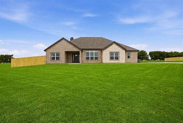 10.2 Acres of Land with Home for Sale in Grandview, Texas