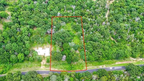 1.1 Acres of Residential Land for Sale in Streetman, Texas