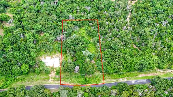 1.1 Acres of Residential Land for Sale in Streetman, Texas