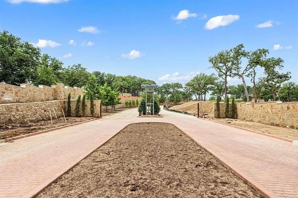 1 Acre of Residential Land for Sale in Colleyville, Texas