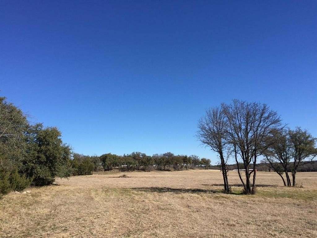 5 Acres of Residential Land for Sale in Iredell, Texas