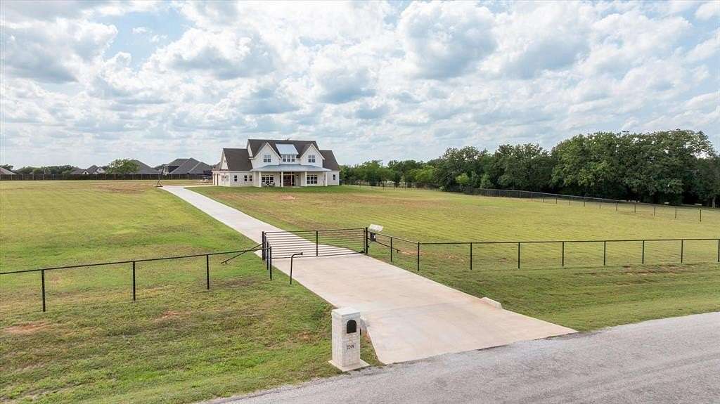 3.42 Acres of Land with Home for Sale in Granbury, Texas