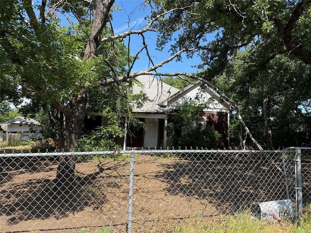 0.42 Acres of Residential Land for Sale in Weatherford, Texas