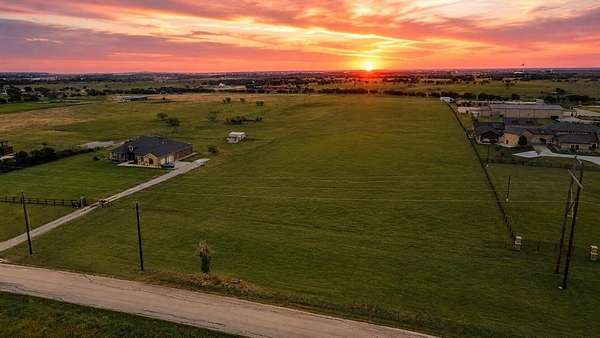 8 Acres of Residential Land for Sale in Denton, Texas