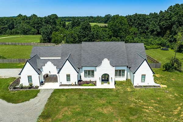 5 Acres of Land with Home for Sale in Christiana, Tennessee