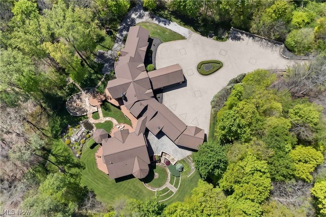 17.6 Acres of Land with Home for Sale in Aurora, Ohio