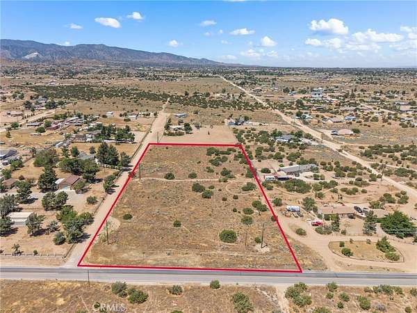 4.67 Acres of Residential Land for Sale in Phelan, California