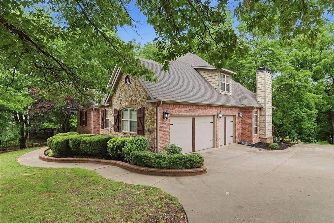 2 Acres of Land with Home for Sale in Springdale, Arkansas