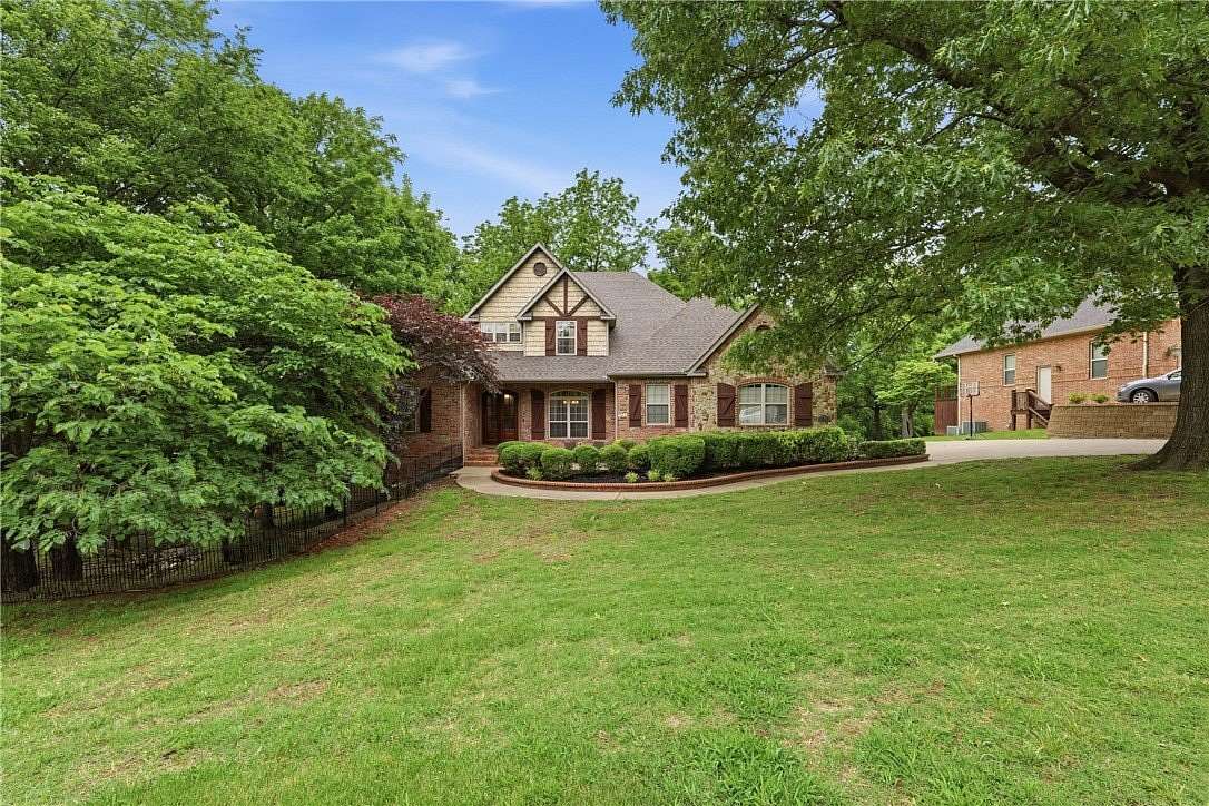 2 Acres of Land with Home for Sale in Springdale, Arkansas