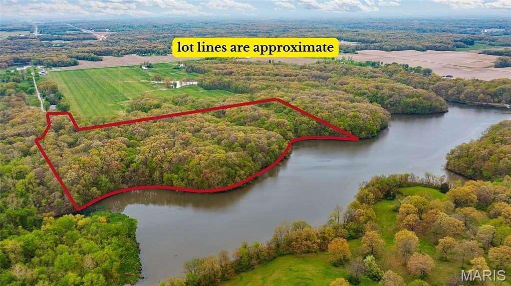 24 Acres of Recreational & Residential Land for Sale in Mount Olive, Illinois