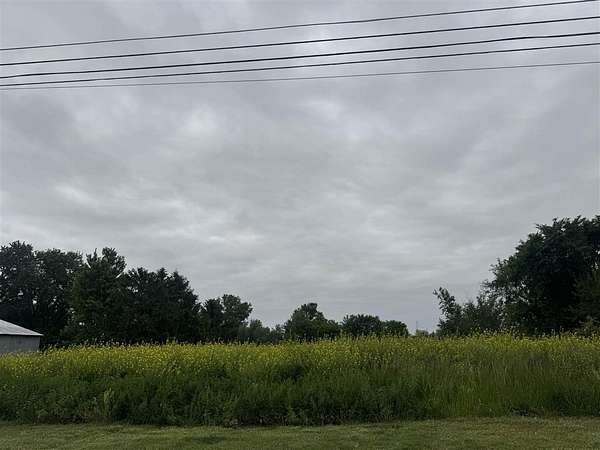 1.5 Acres of Residential Land for Sale in Sigourney, Iowa