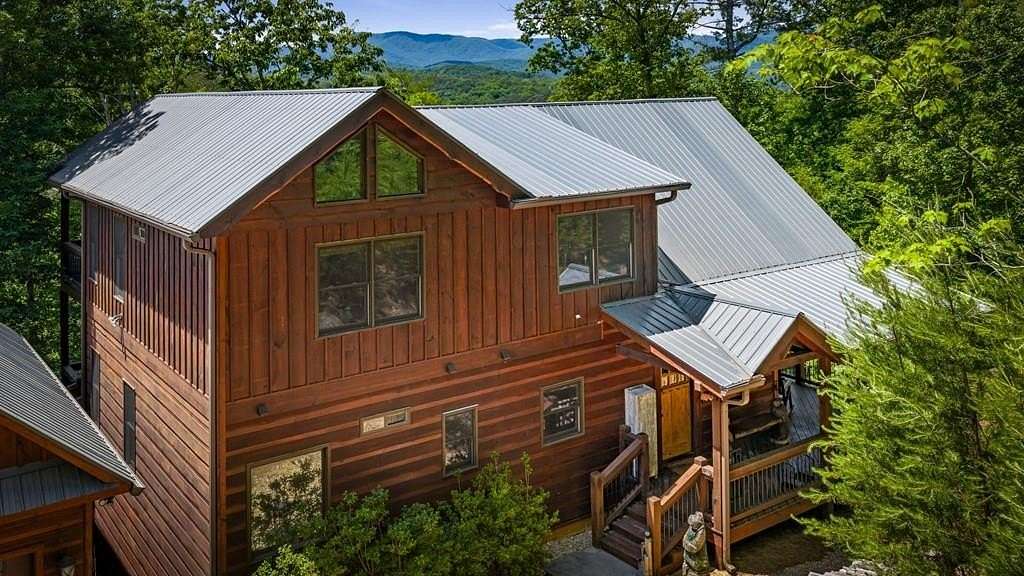 3.16 Acres of Land with Home for Sale in Ellijay, Georgia