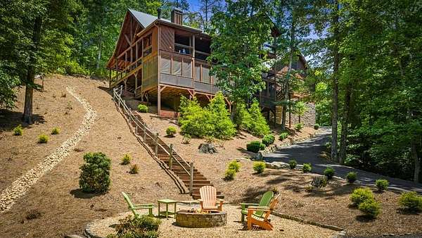 3.16 Acres of Land with Home for Sale in Ellijay, Georgia