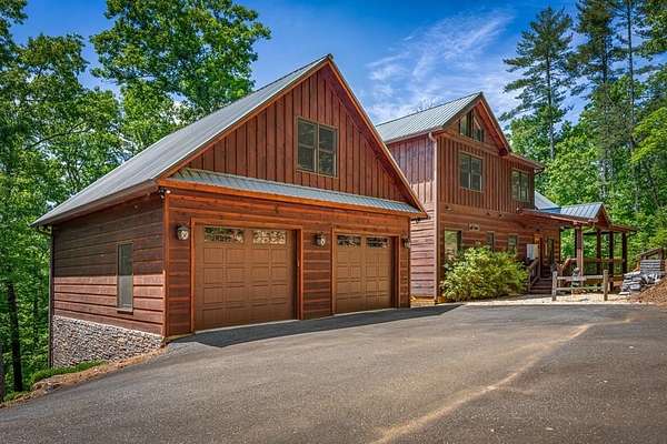 3.16 Acres of Land with Home for Sale in Ellijay, Georgia