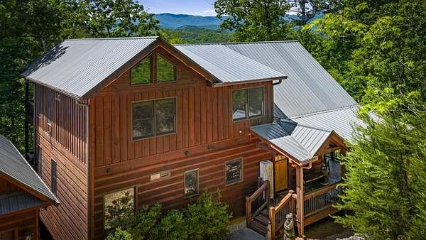 3.16 Acres of Land with Home for Sale in Ellijay, Georgia