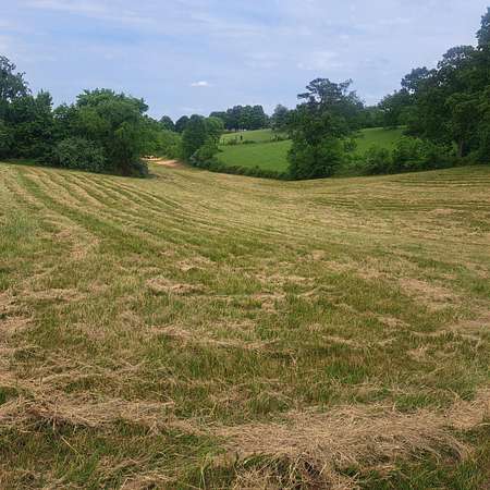2 Acres of Residential Land for Sale in London, Kentucky