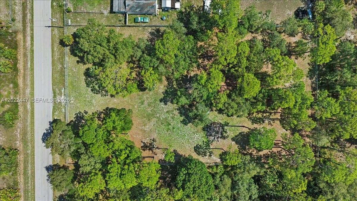 1.25 Acres of Residential Land for Sale in Clewiston, Florida