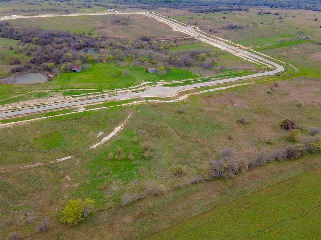 2 Acres of Residential Land for Sale in Itasca, Texas
