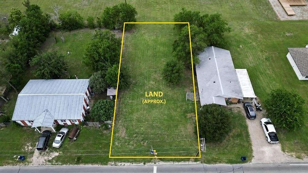 0.22 Acres of Residential Land for Sale in Itasca, Texas