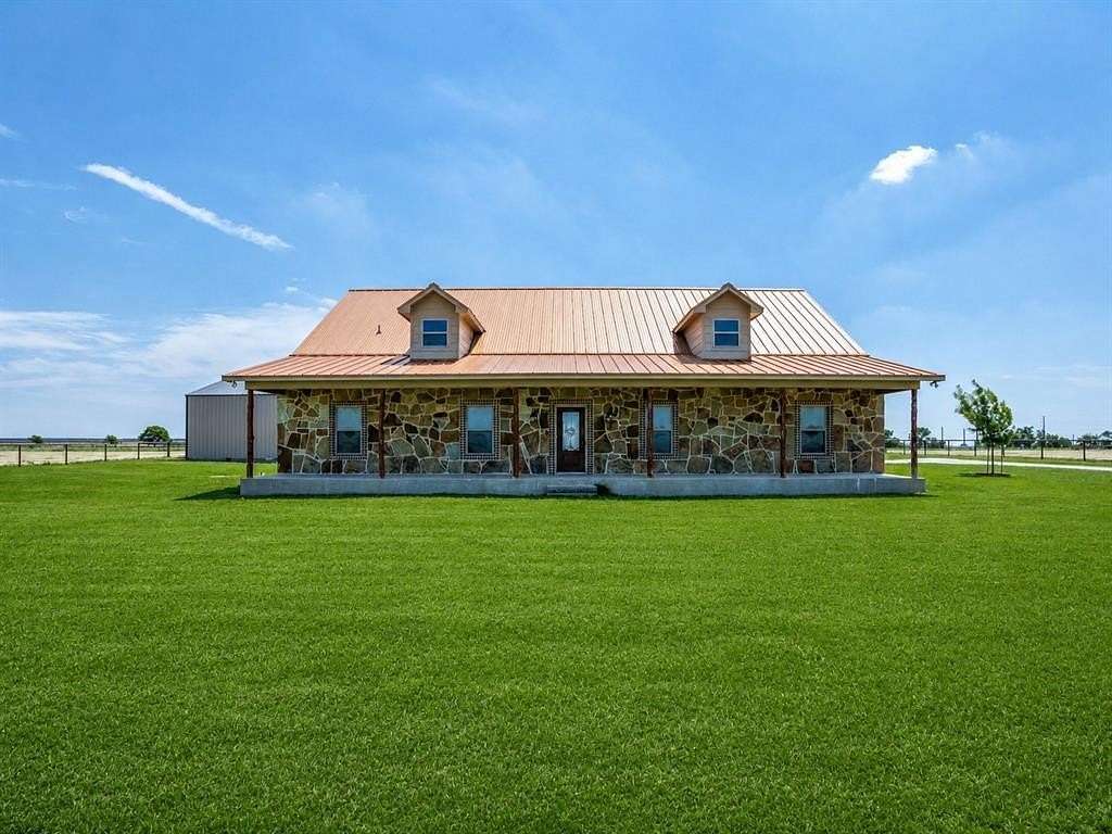 11.1 Acres of Land with Home for Sale in Gainesville, Texas
