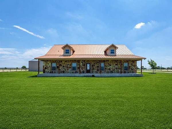 11.1 Acres of Land with Home for Sale in Gainesville, Texas