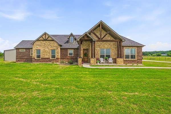 24 Acres of Agricultural Land with Home for Sale in Mineral Wells, Texas