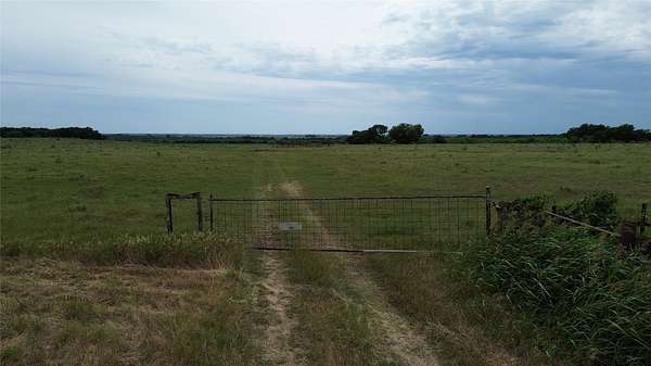 202 Acres of Land for Sale in Hillsboro, Texas