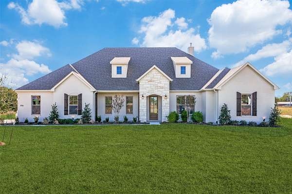 2 Acres of Land with Home for Sale in Weatherford, Texas
