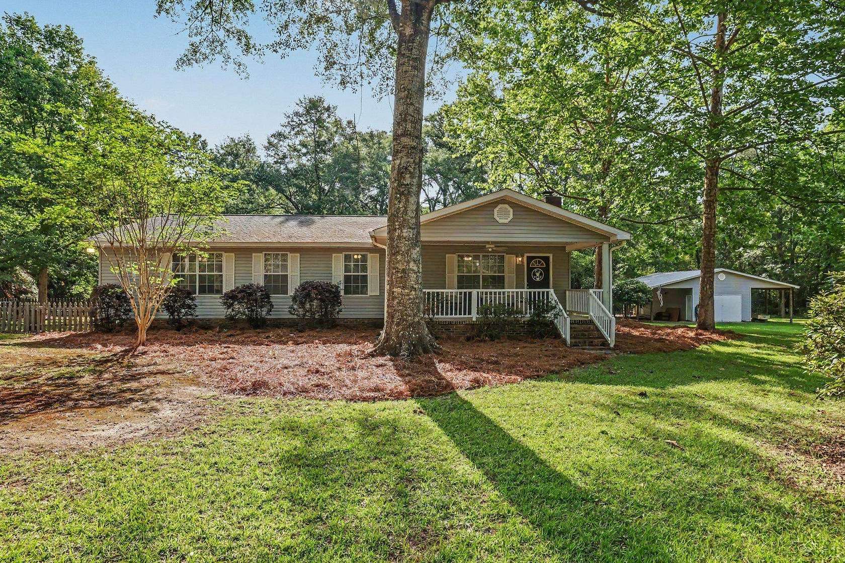 4.27 Acres of Land with Home for Sale in Havana, Florida
