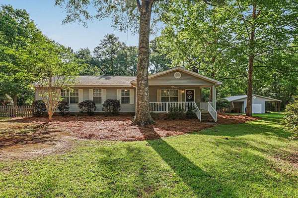 4.27 Acres of Land with Home for Sale in Havana, Florida