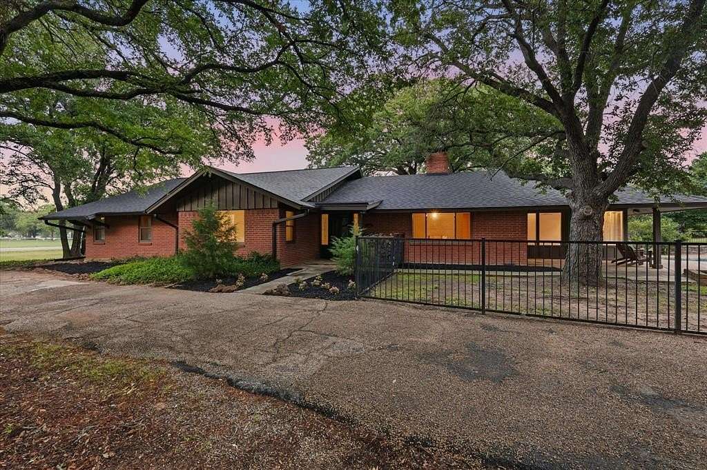 2 Acres of Land with Home for Sale in Flower Mound, Texas