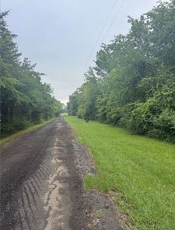 3 Acres of Mixed-Use Land for Sale in Mount Pleasant, Texas