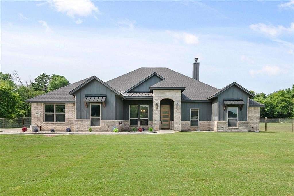 2 Acres of Land with Home for Sale in Weatherford, Texas