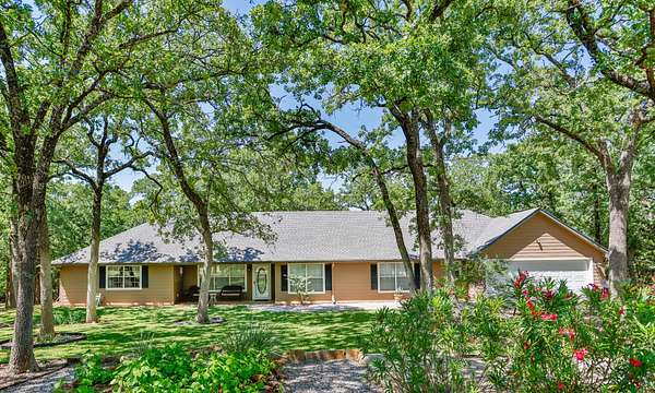 3.34 Acres of Land with Home for Sale in Gainesville, Texas